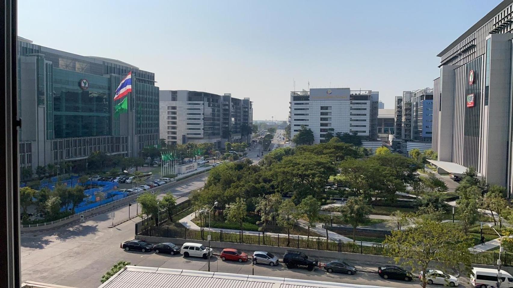 Muangthong C3,C4Near Impact Apartment Nonthaburi Exterior photo
