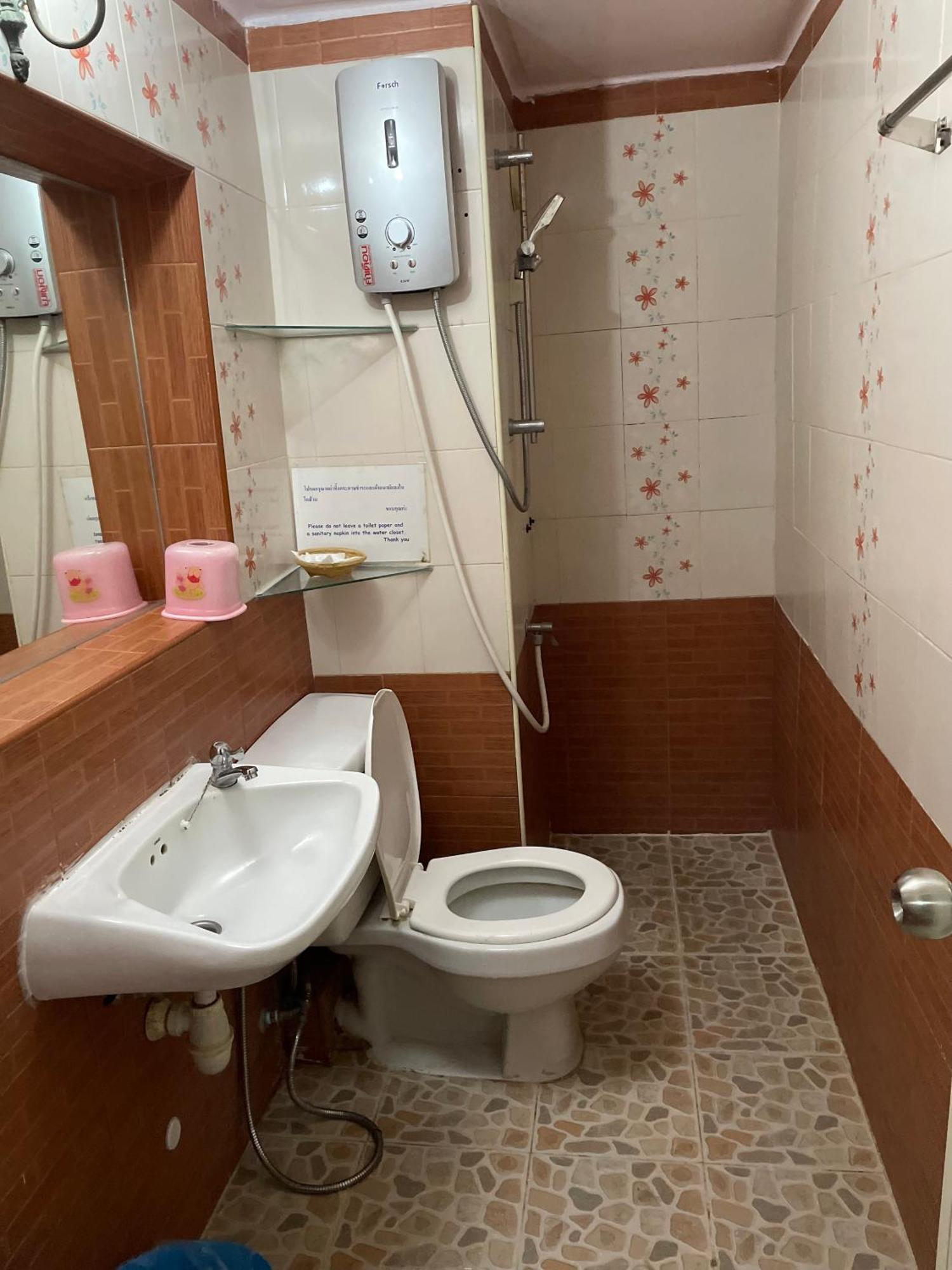 Muangthong C3,C4Near Impact Apartment Nonthaburi Exterior photo