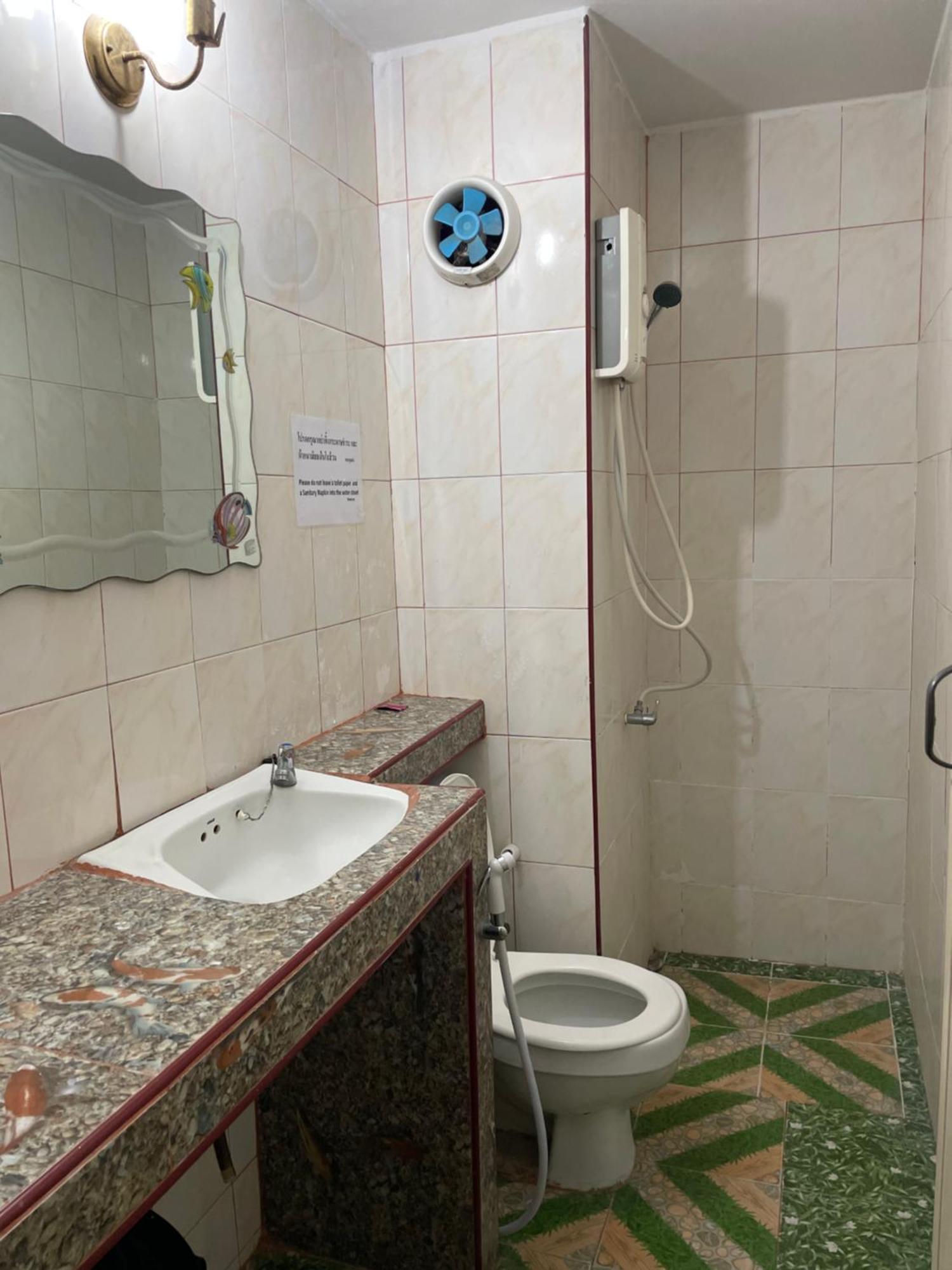 Muangthong C3,C4Near Impact Apartment Nonthaburi Exterior photo